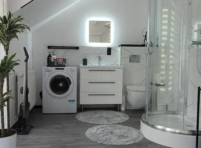 Basztowa * 斯维诺乌伊希切